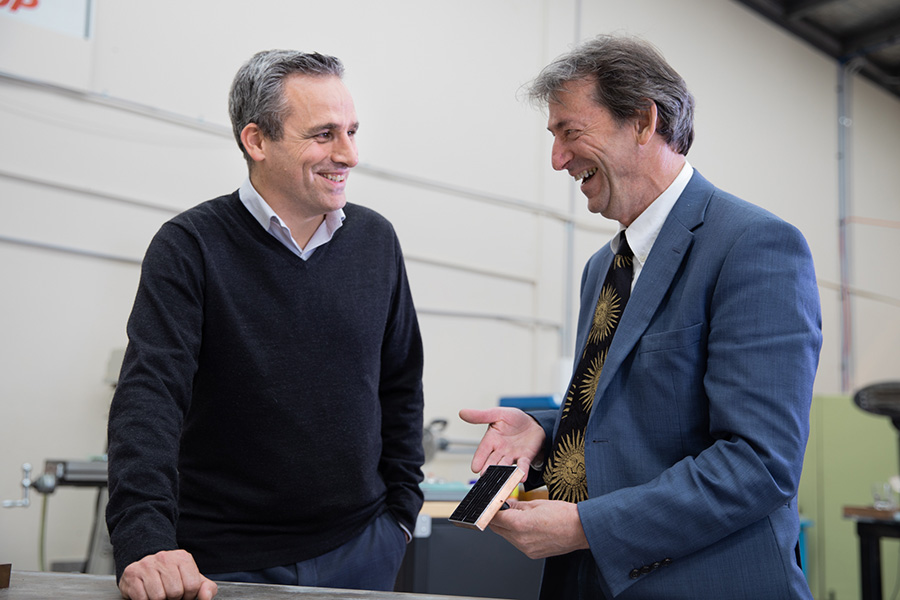 Dr John Lasich and Richard Payne from RayGen Resources chatting